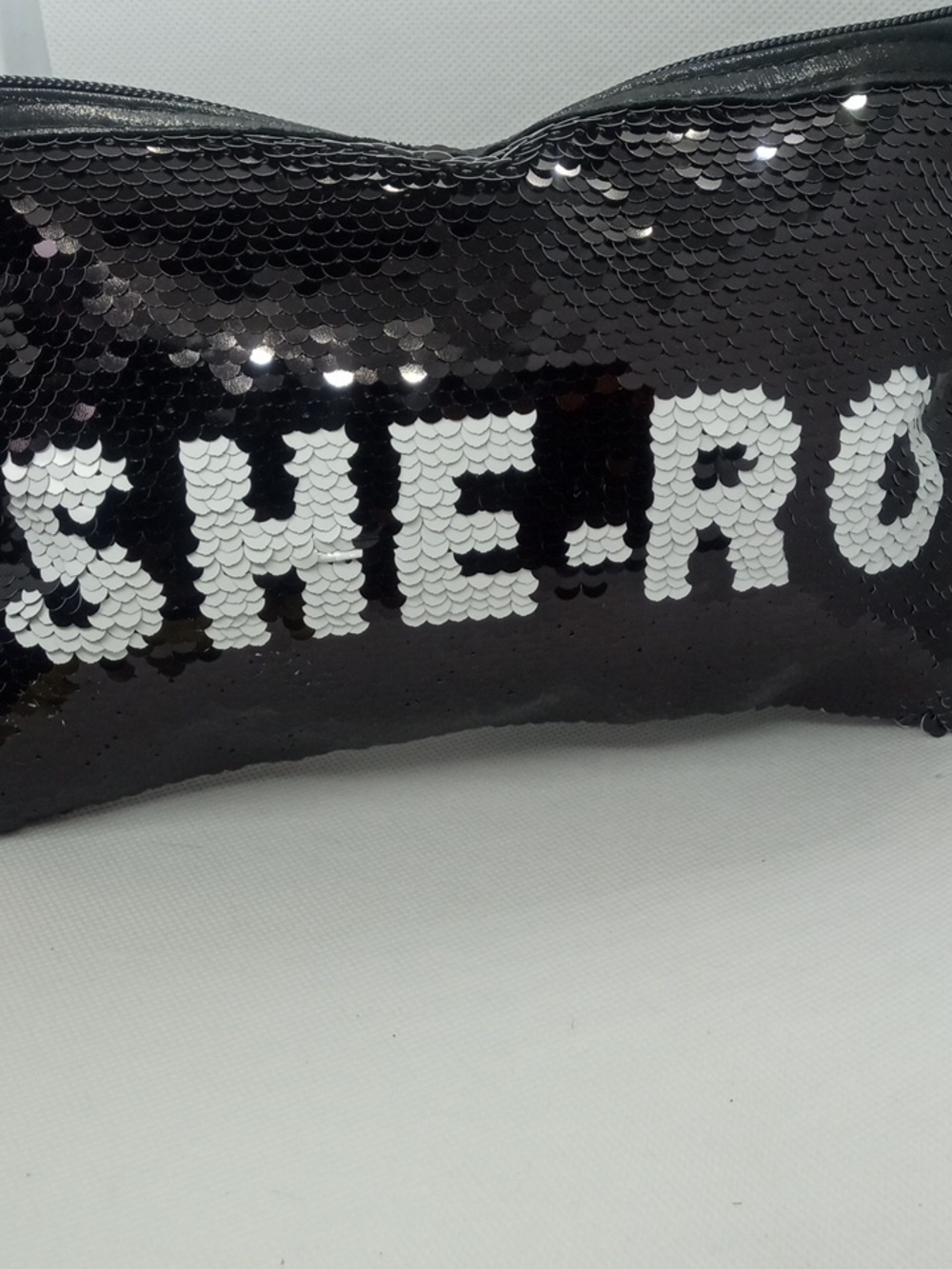 HALLMARK SEQUIN MAKE UP BAG - Picture 3 of 8